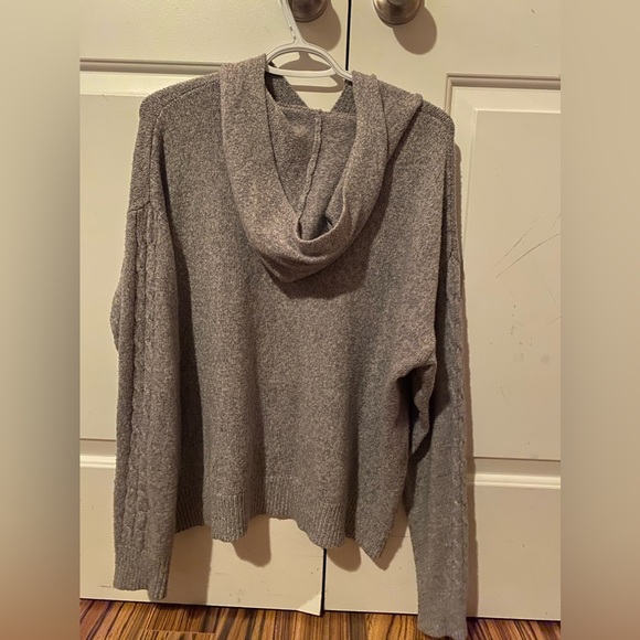 Grey Knit Sweater Bluenotes​ - Picture 2 of 3
